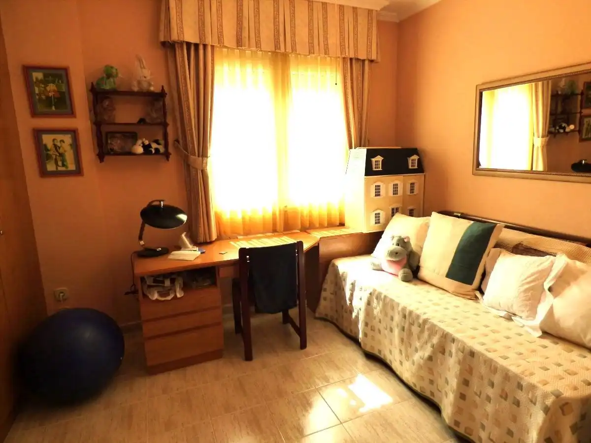 House with pool for sale in NAPOLES, imagen 12