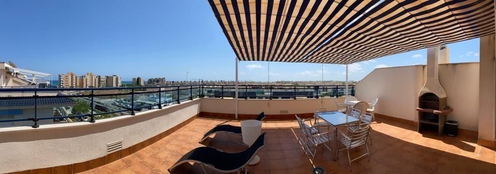 Terrassa de Àtic en venda en Pilar de la Horadada amb Aire condicionat, Calefacció i Jardí privat