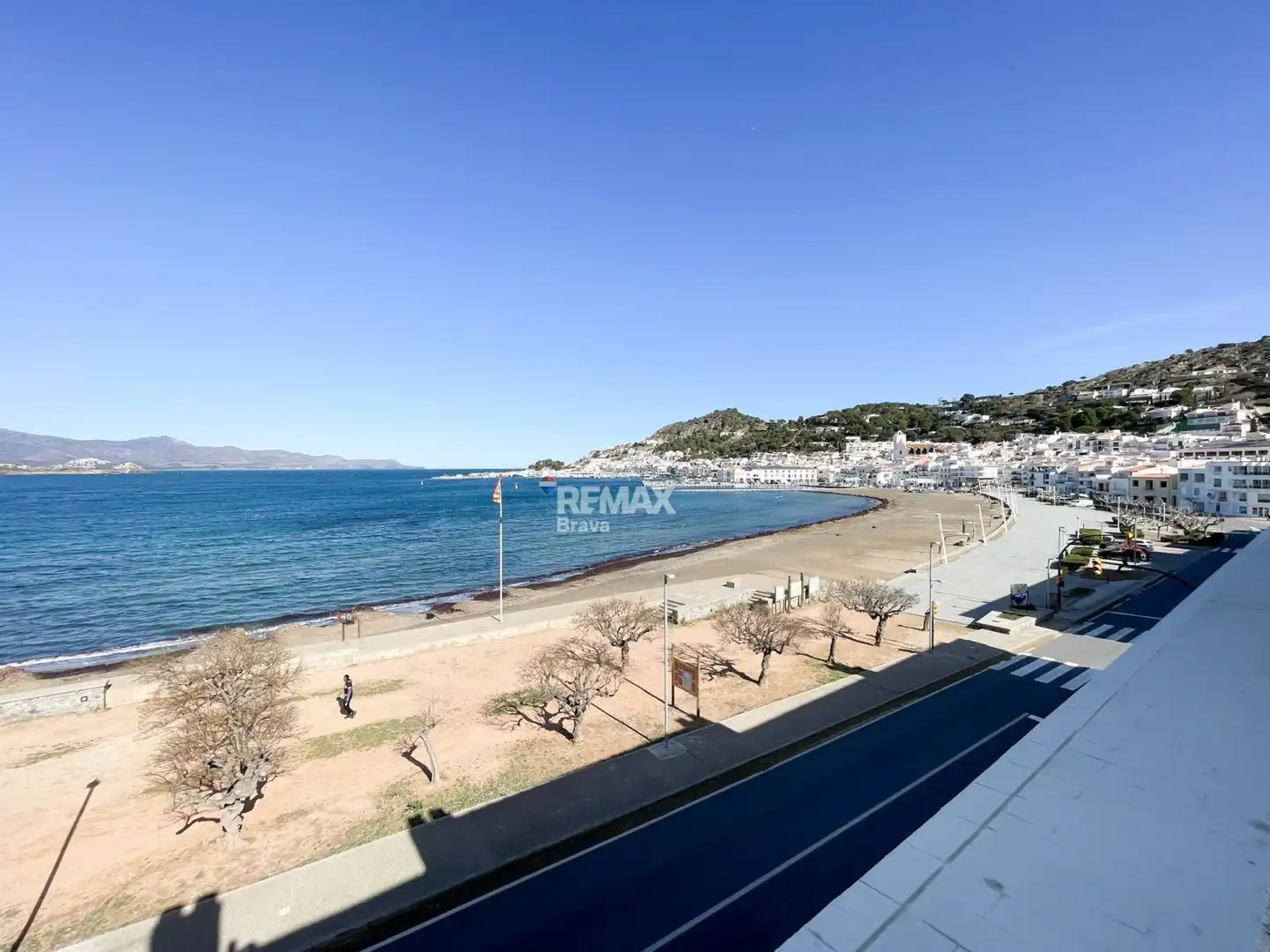 Vista exterior de Àtic en venda en El Port de la Selva amb Aire condicionat, Calefacció i Terrassa