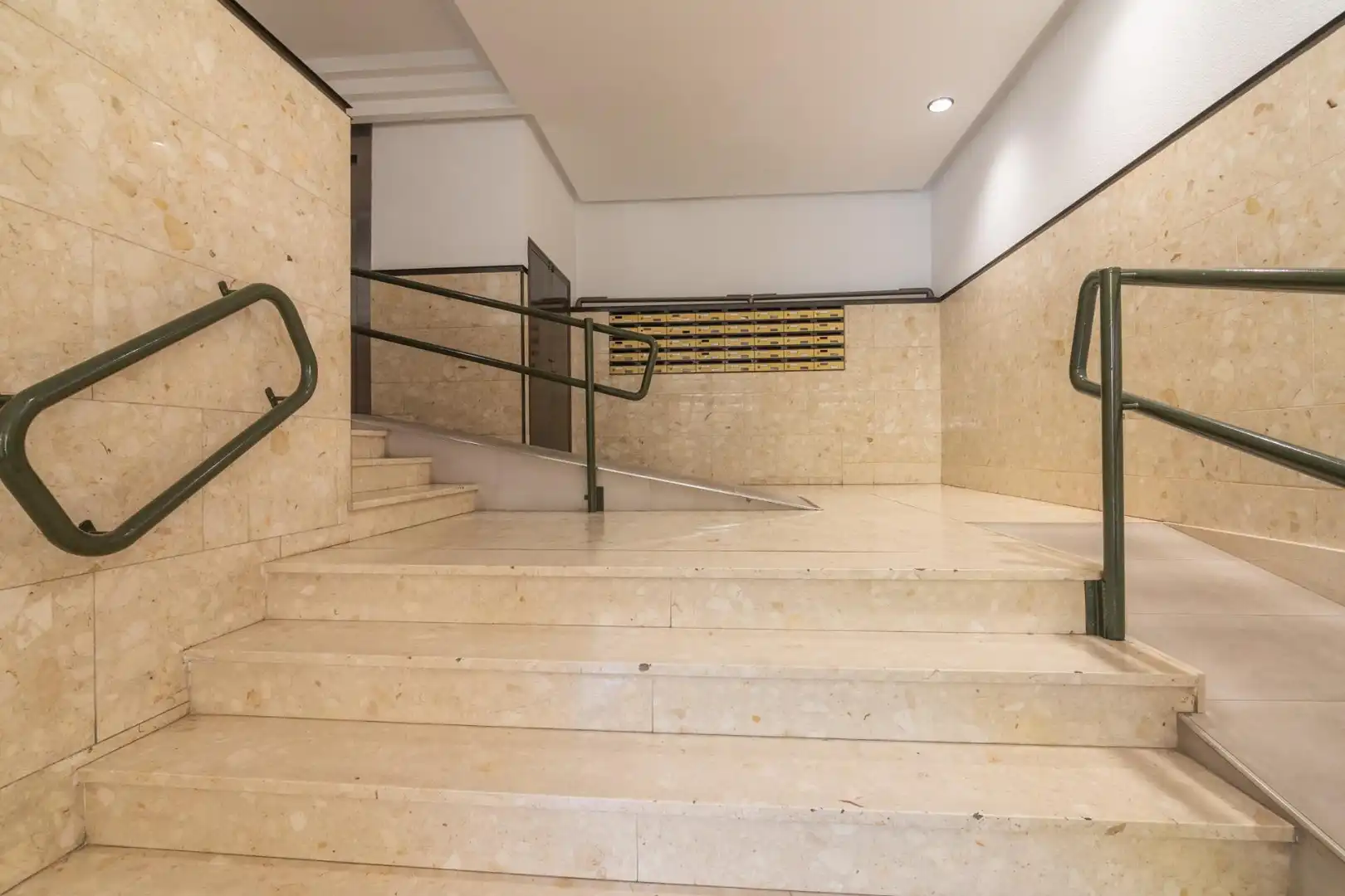 Piso en venta en Elche / Elx con Aire acondicionado, Calefacción y Balcón