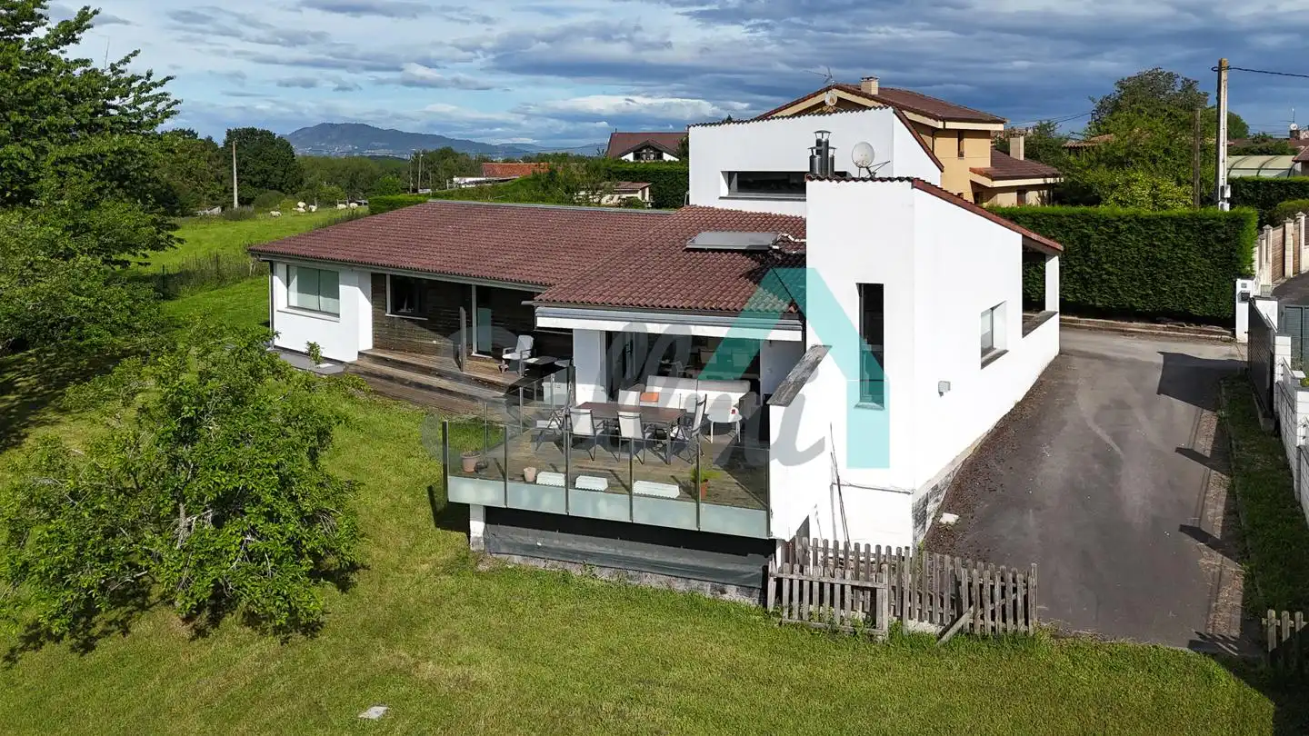 Exterior view of Houses for rent in Siero  with Heating, Parquet flooring and Terrace