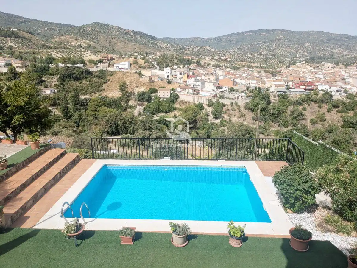 Xalet en venda a Valdepeñas de Jaén