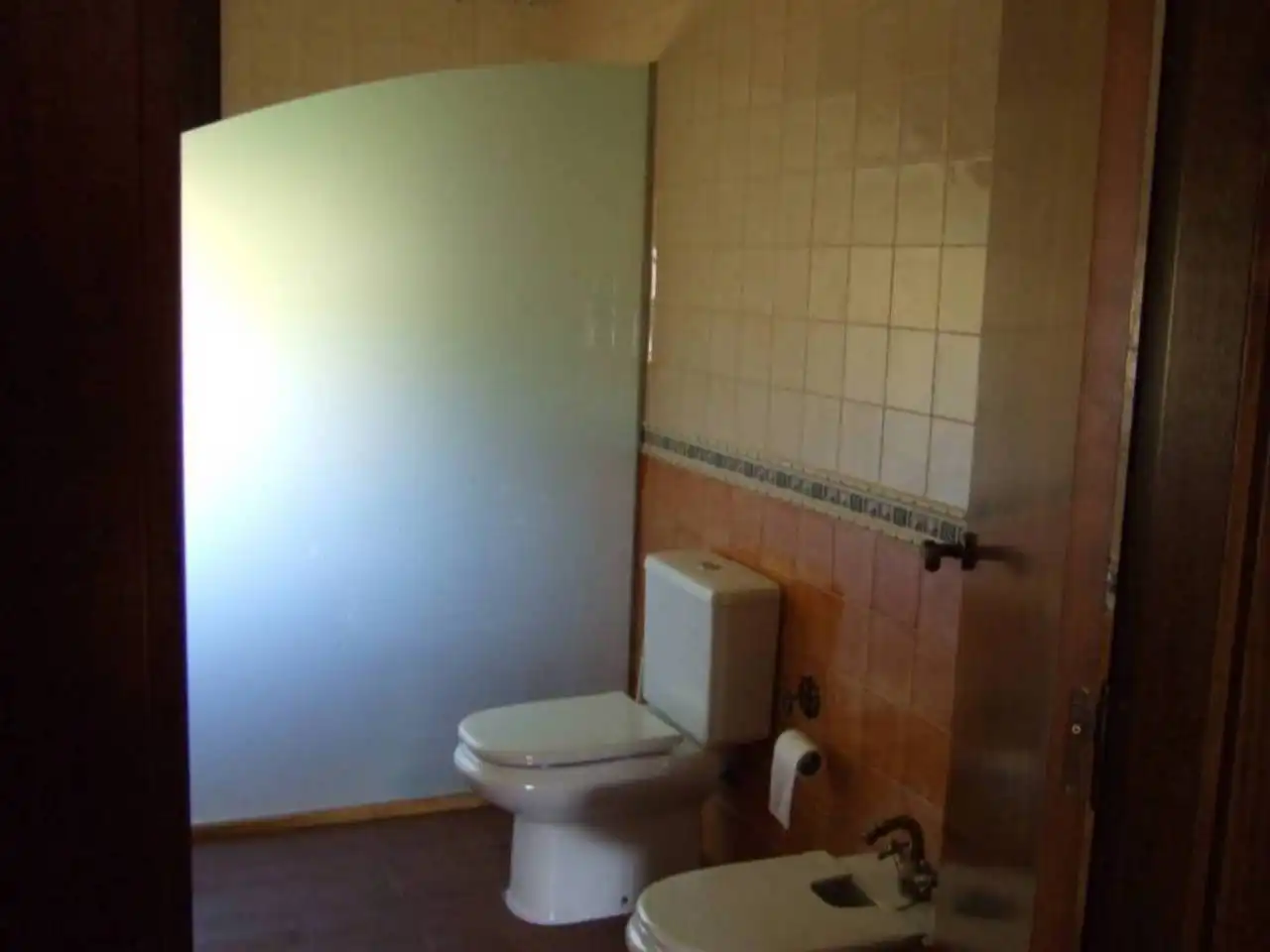 Bany de Casa o xalet en venda en Castillo de Locubín amb Calefacció, Terrassa i Moblat