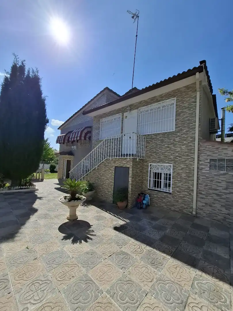 Vista exterior de Casa o chalet en venta en El Álamo con Calefacción, Jardín privado y Terraza
