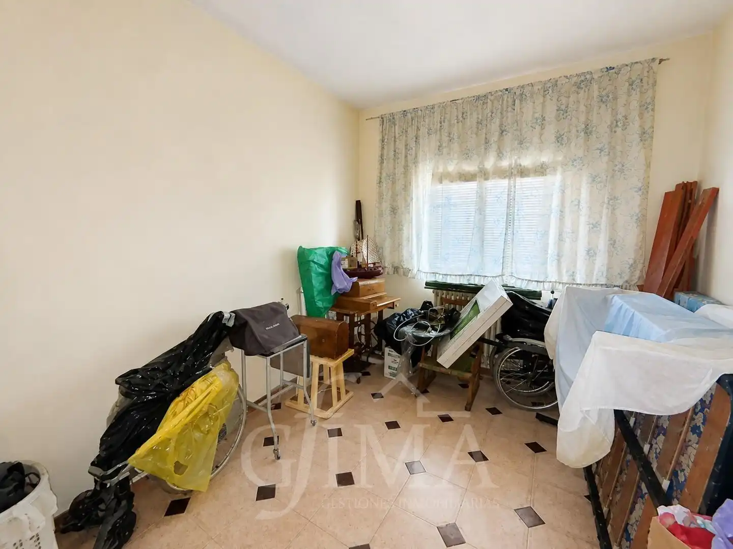 Bedroom of Houses for sale in Tomelloso  with Heating, Storage room and Furnished