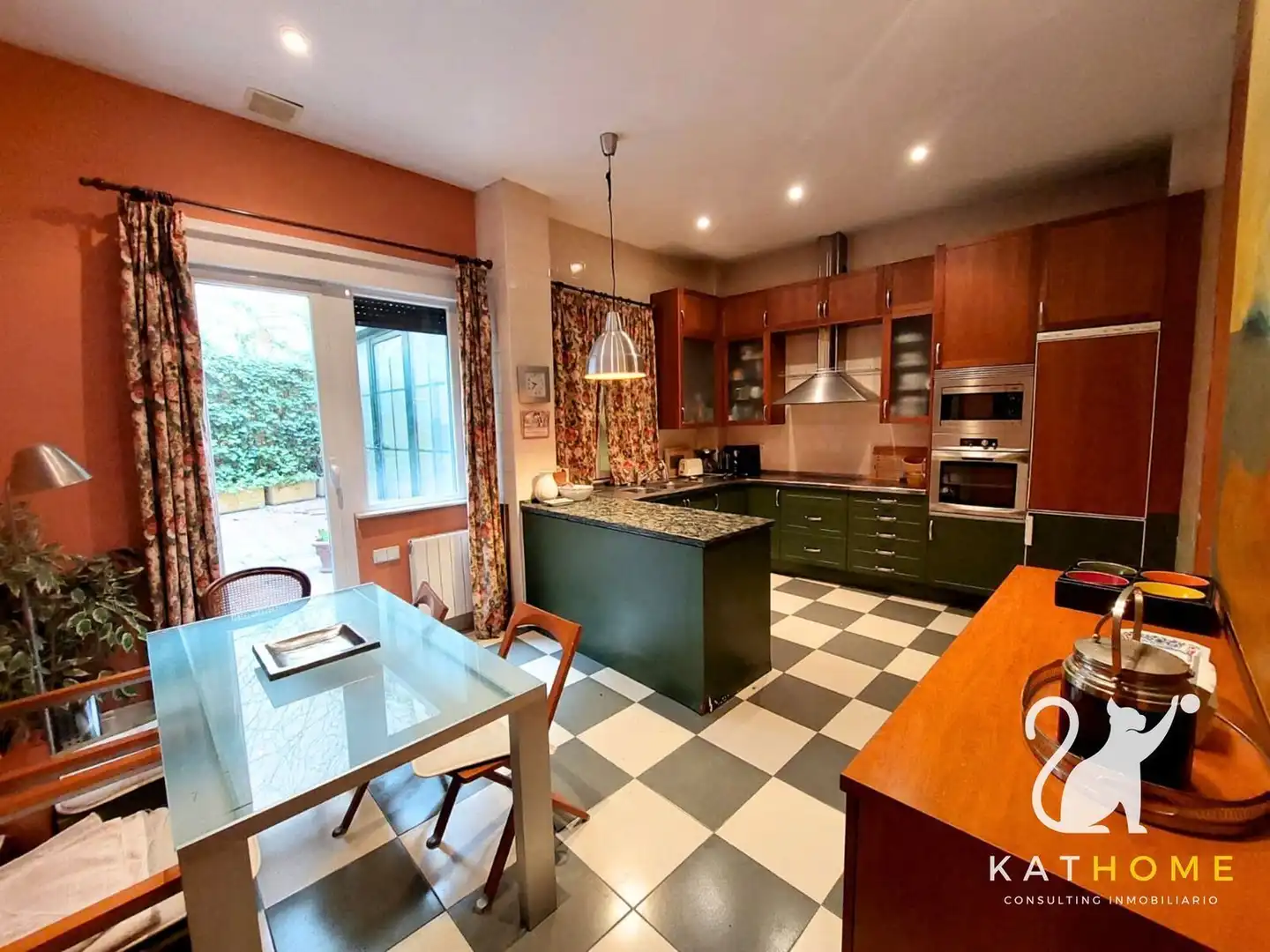 Cocina de Piso en venta en Salamanca con Jardín privado y Parquet