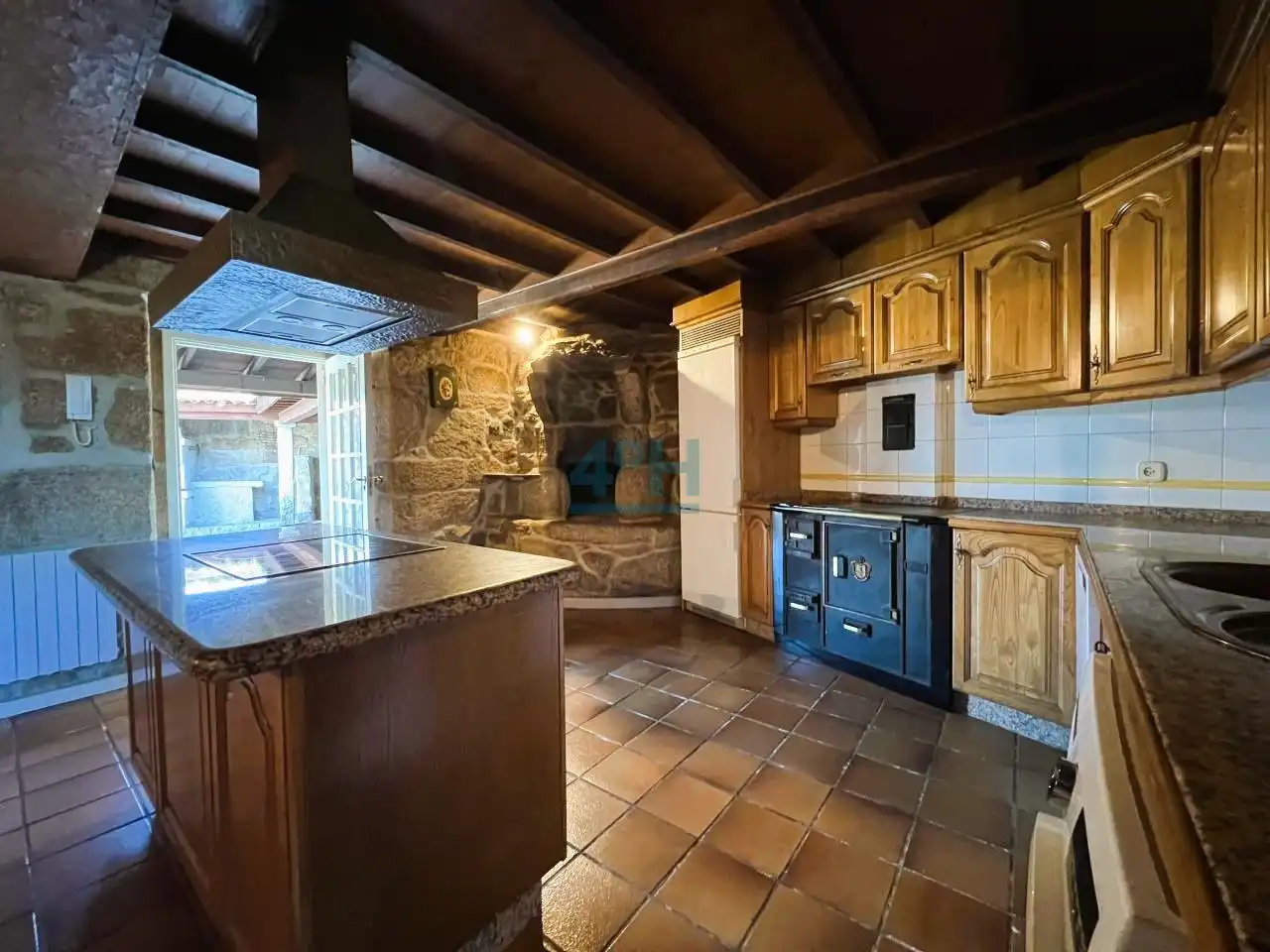 Küche von Country house zum Verkauf in San Cibrao das Viñas mit Heizung, Privatgarten und Terrasse
