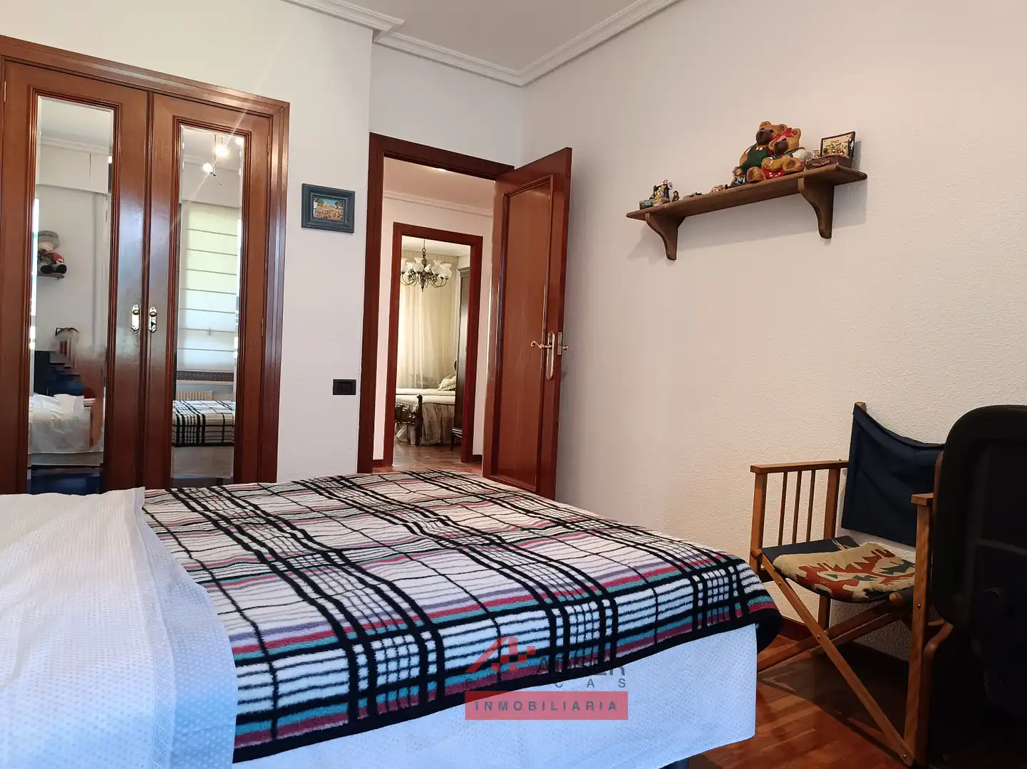 Habitación de Piso en venta en  Logroño con Calefacción, Parquet y Terraza