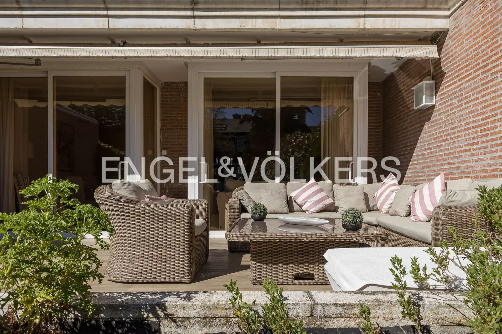 Terrace of Detached homes for sale in Valdepastores - Las Encinas