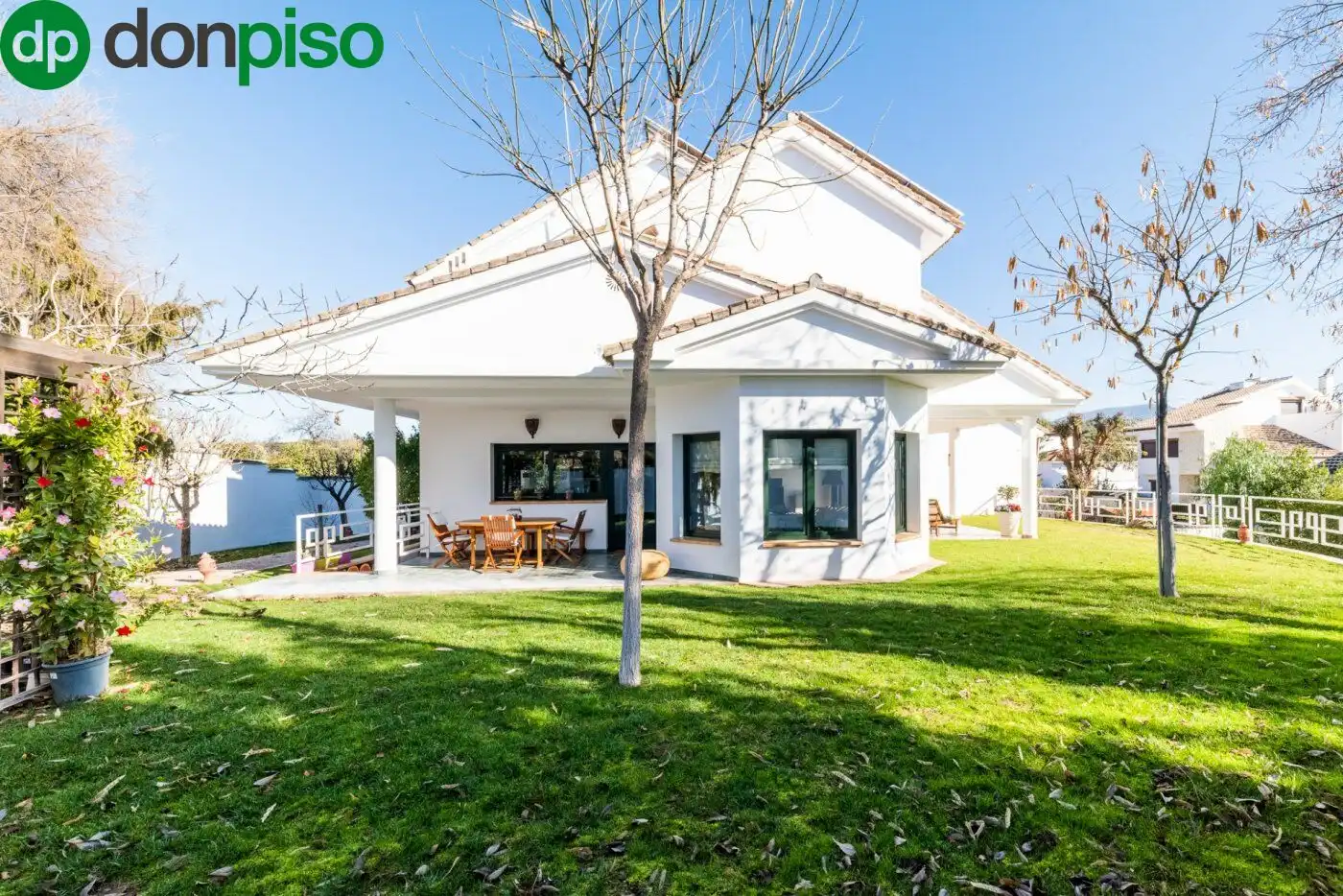 Vista exterior de Casa o chalet en venta en Albolote con Jardín privado, Terraza y Trastero