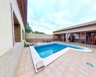 Swimming pool of House or chalet for sale in Lora de Estepa  with Terrace and Swimming Pool