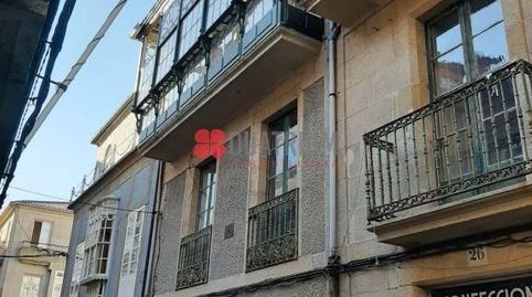 Se vende edificio en Rúa Longa, Padrón.

Son dos bloques, ambos para reformar, distribuidos en un local comercial de 163m², un p