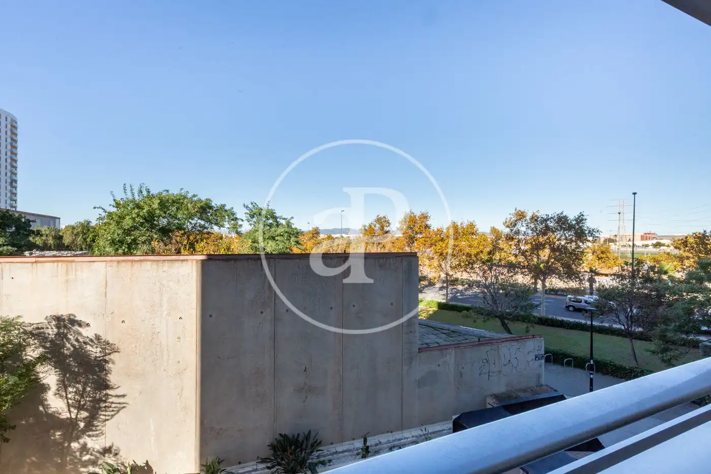 Vista exterior de Loft en venda en Valencia amb Calefacció, Jardí privat i Moblat