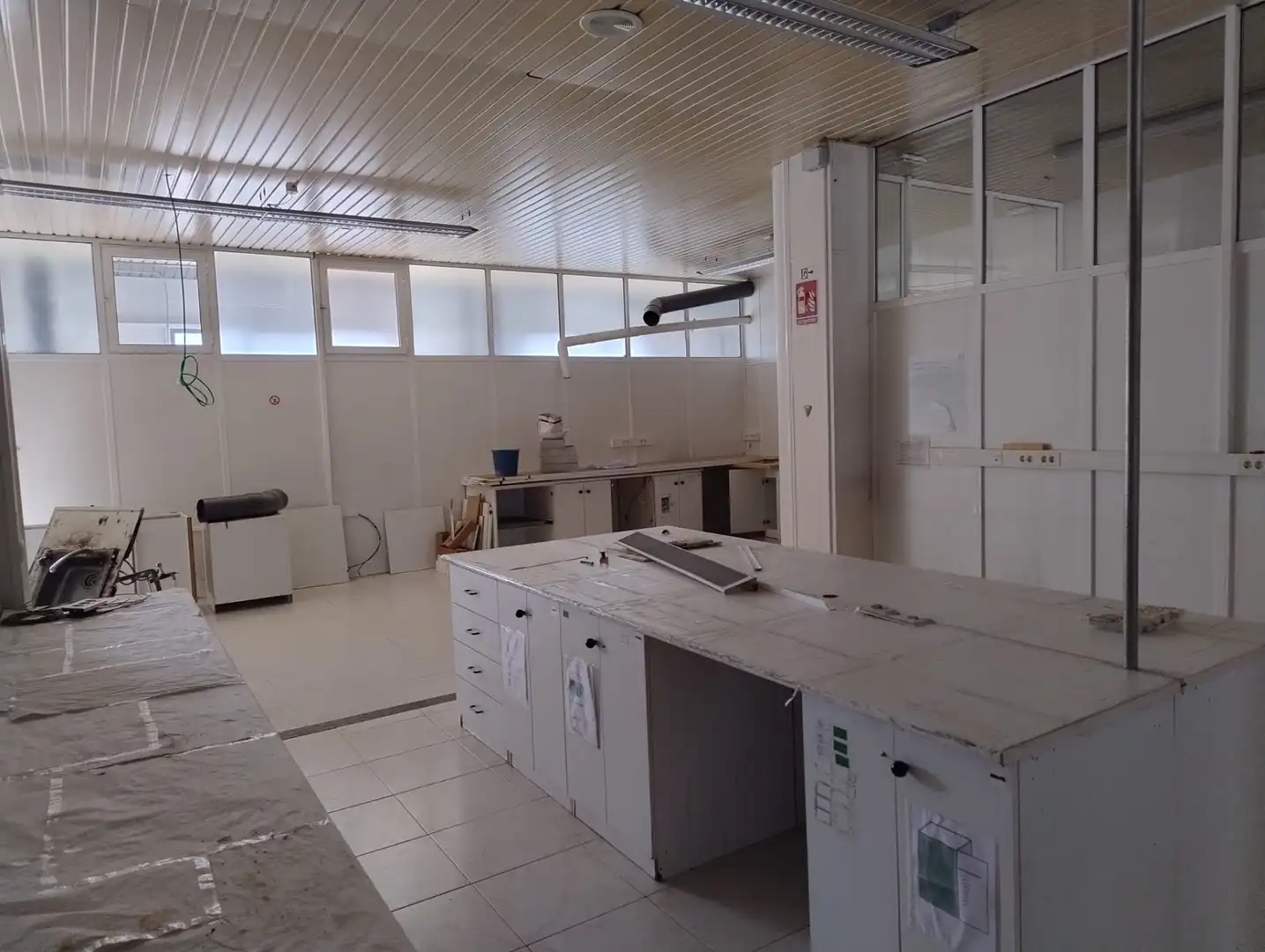 Cuina de Local de lloguer en Santiago de Compostela 
