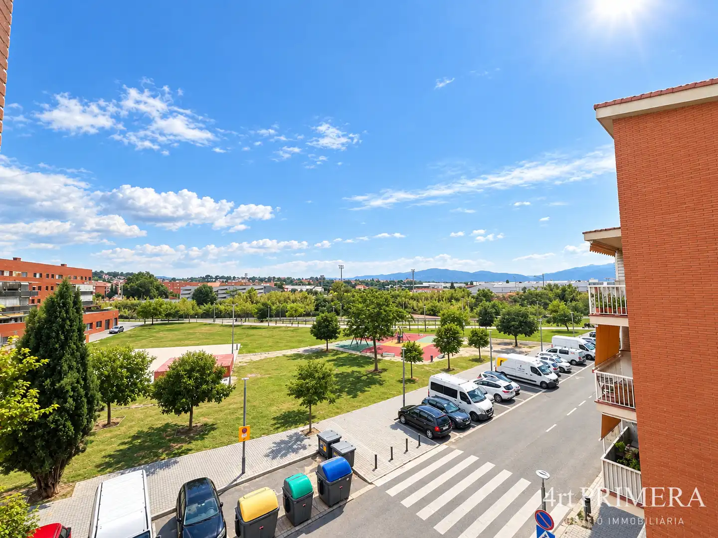 Dúplex amb terrassa en venda a Canovelles, imagen 3