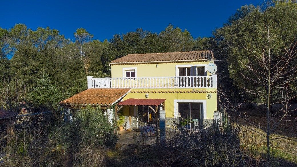 Exterior view of House or chalet for sale in Maià de Montcal  with Terrace, Storage room and Balcony