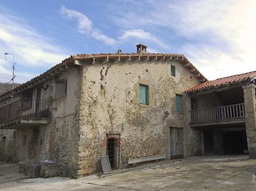 Landhaus mit Balkon zum Verkauf in Vidrà