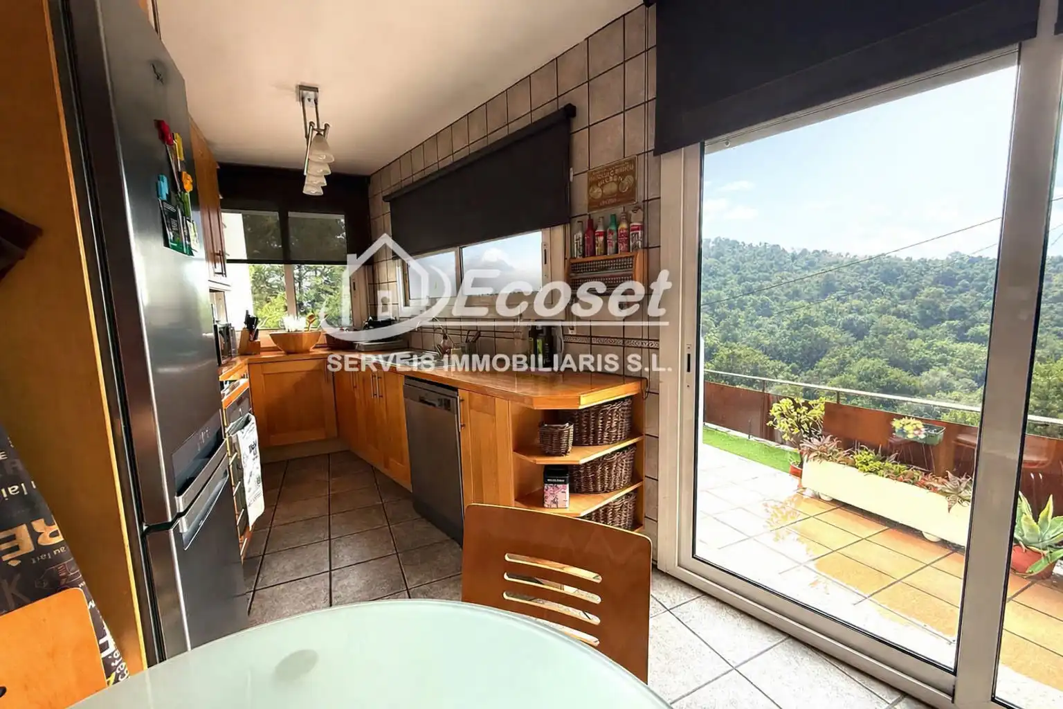 Küche von Haus oder Chalet zum Verkauf in Vallirana mit Klimaanlage, Heizung und Privatgarten