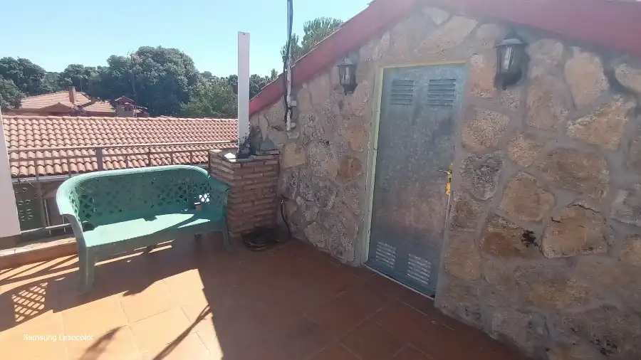 Terrassa de Casa o xalet en venda en Maello amb Calefacció, Jardí privat i Piscina