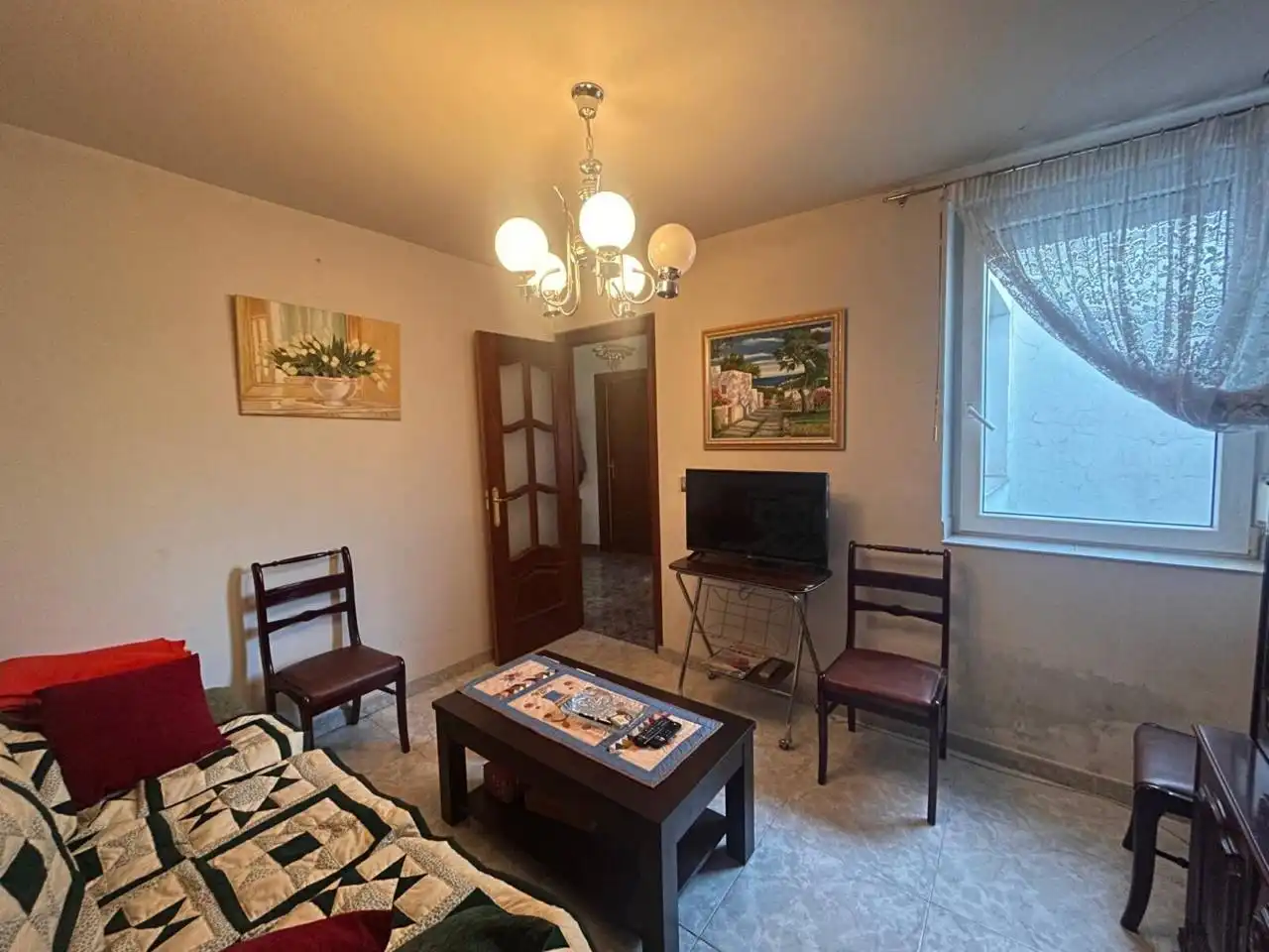 Sala d'estar de Casa o xalet en venda en Melgar de Fernamental amb Jardí privat