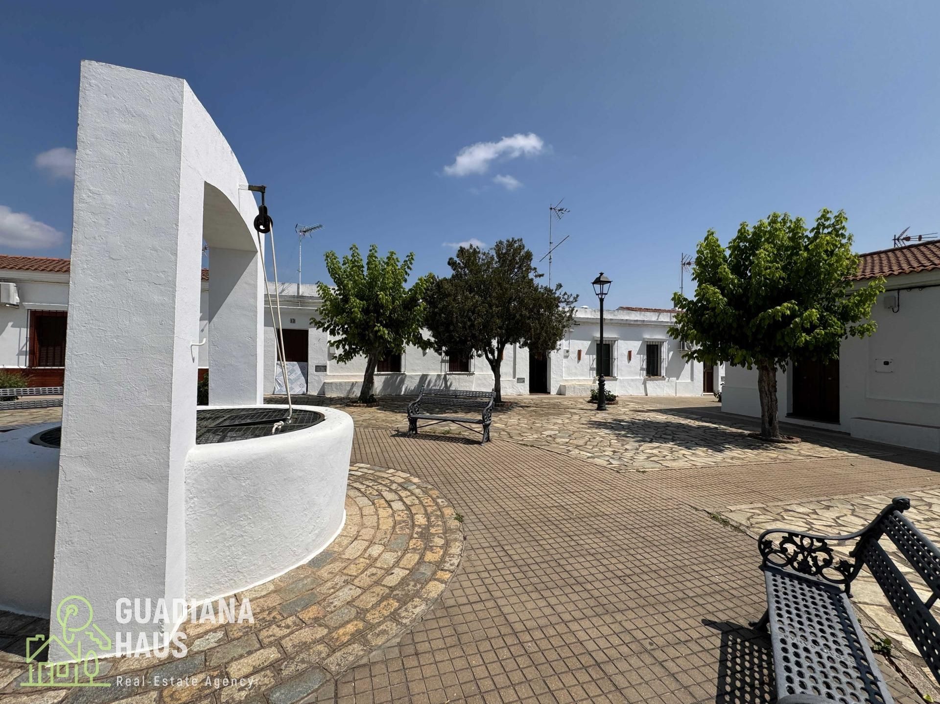 Vista exterior de Casa o xalet en venda en San Silvestre de Guzmán