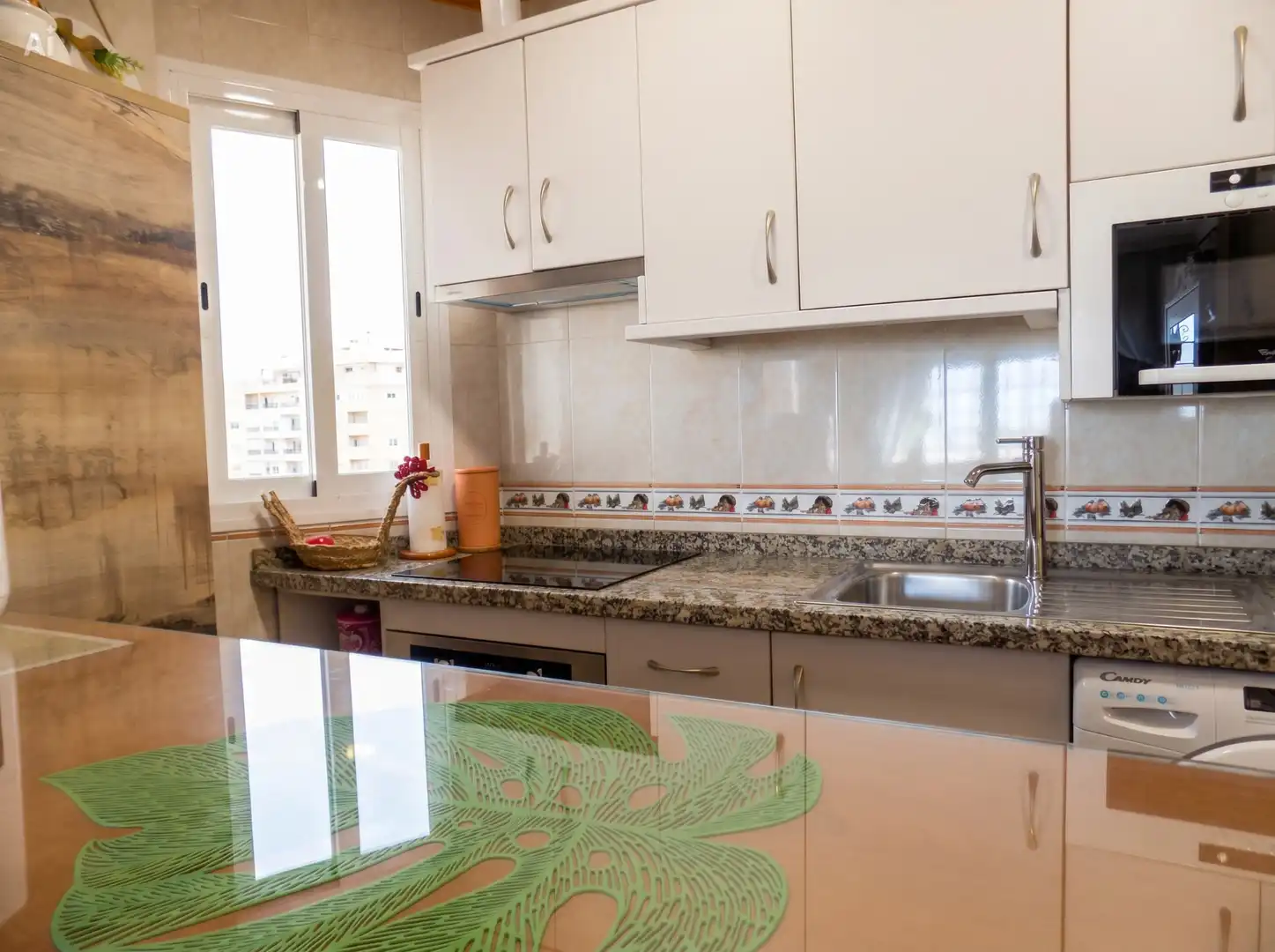 Küche von Wohnung zur Miete in Benalmádena mit Klimaanlage, Heizung und Möbliert
