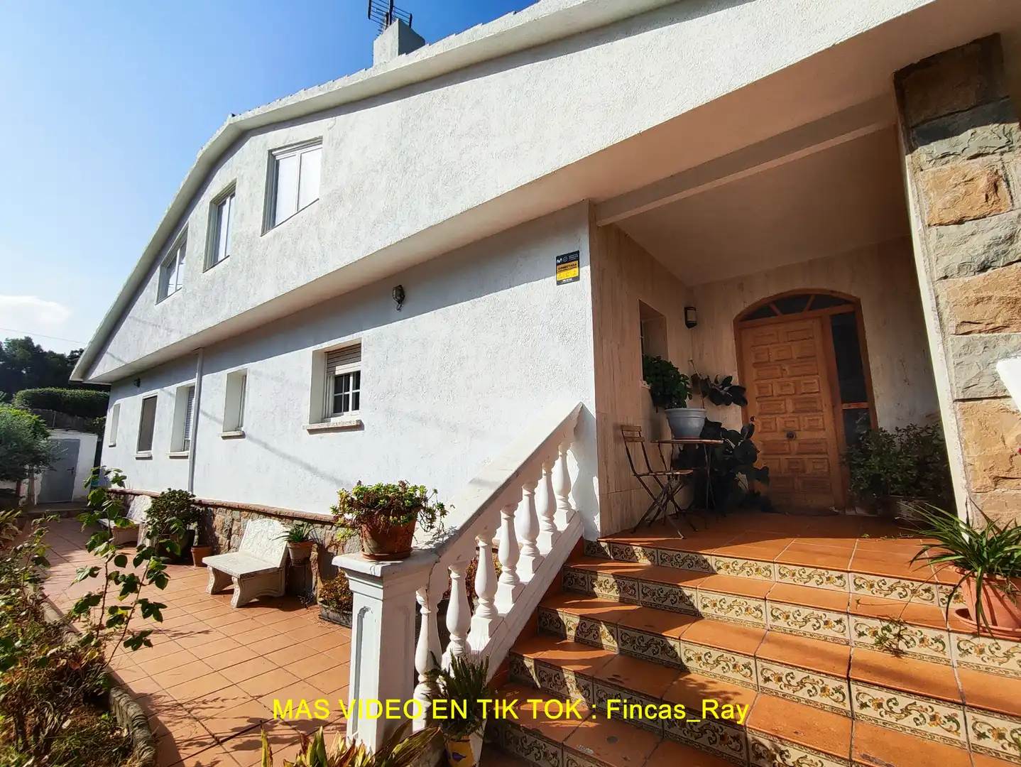 Vista exterior de Casa o xalet en venda en Lliçà d'Amunt amb Aire condicionat, Calefacció i Jardí privat