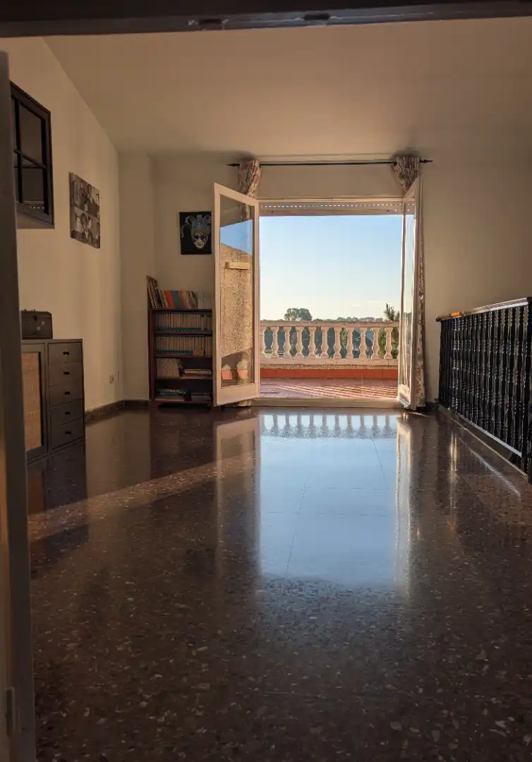 Casa adosada en venta en Santa Coloma de Gramenet con Terraza y Balcón