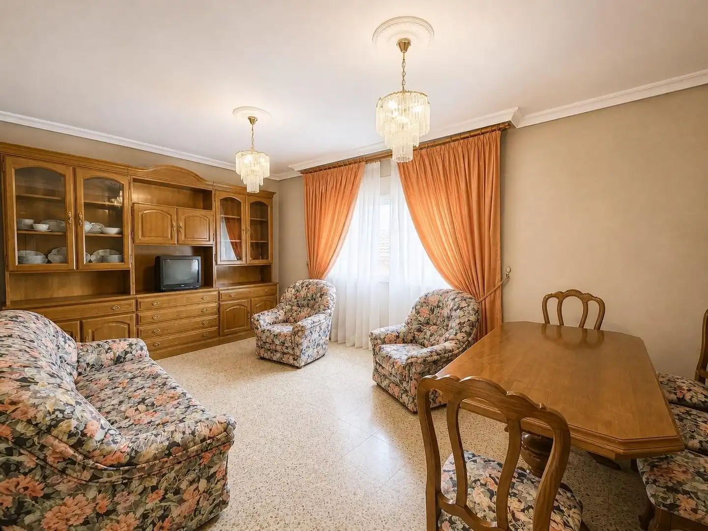 Sala de estar de Piso en venta en Hervás con Terraza y Balcón
