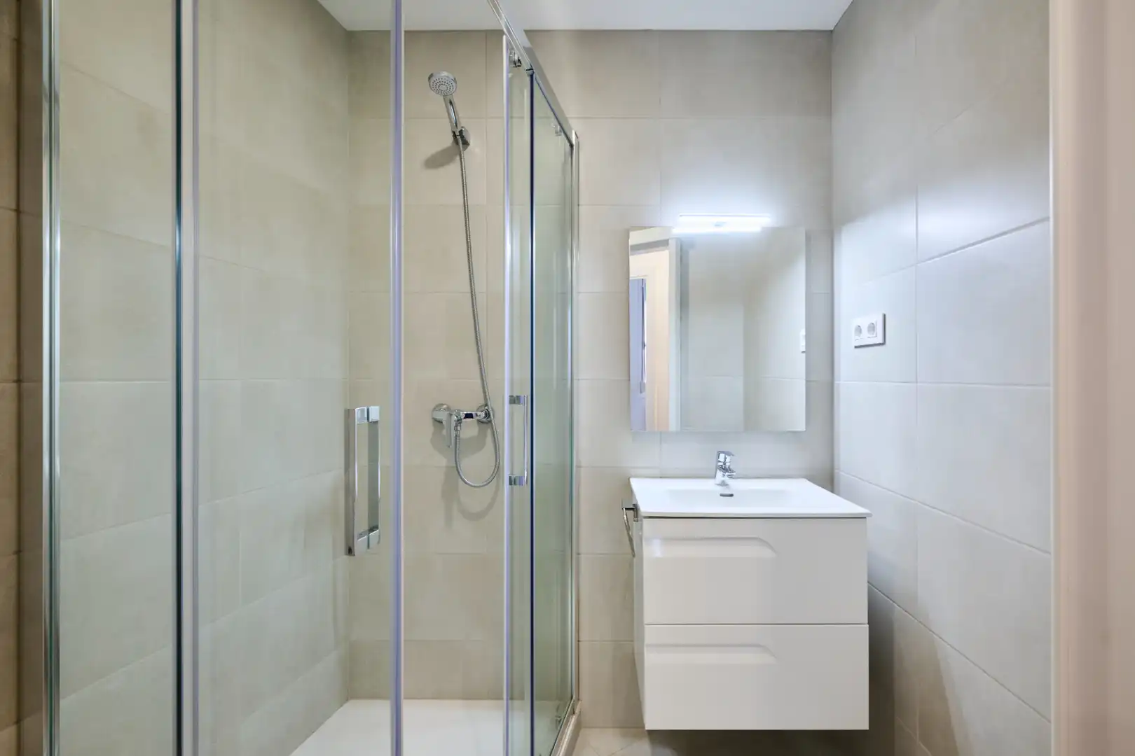 Baño de Piso en venta en Barcelona con Aire acondicionado, Calefacción y Terraza