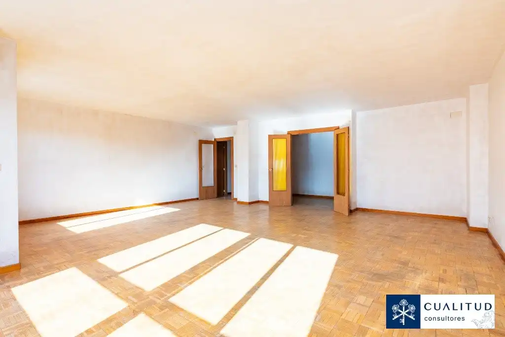 Sala de estar de Piso en venta en Castellón de la Plana / Castelló de la Plana con Balcón