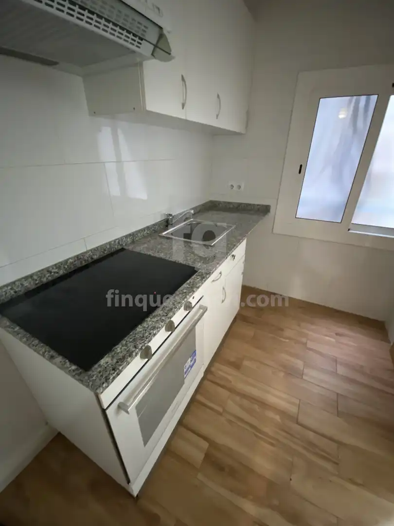 Cocina de Piso en venta en L'Hospitalet de Llobregat