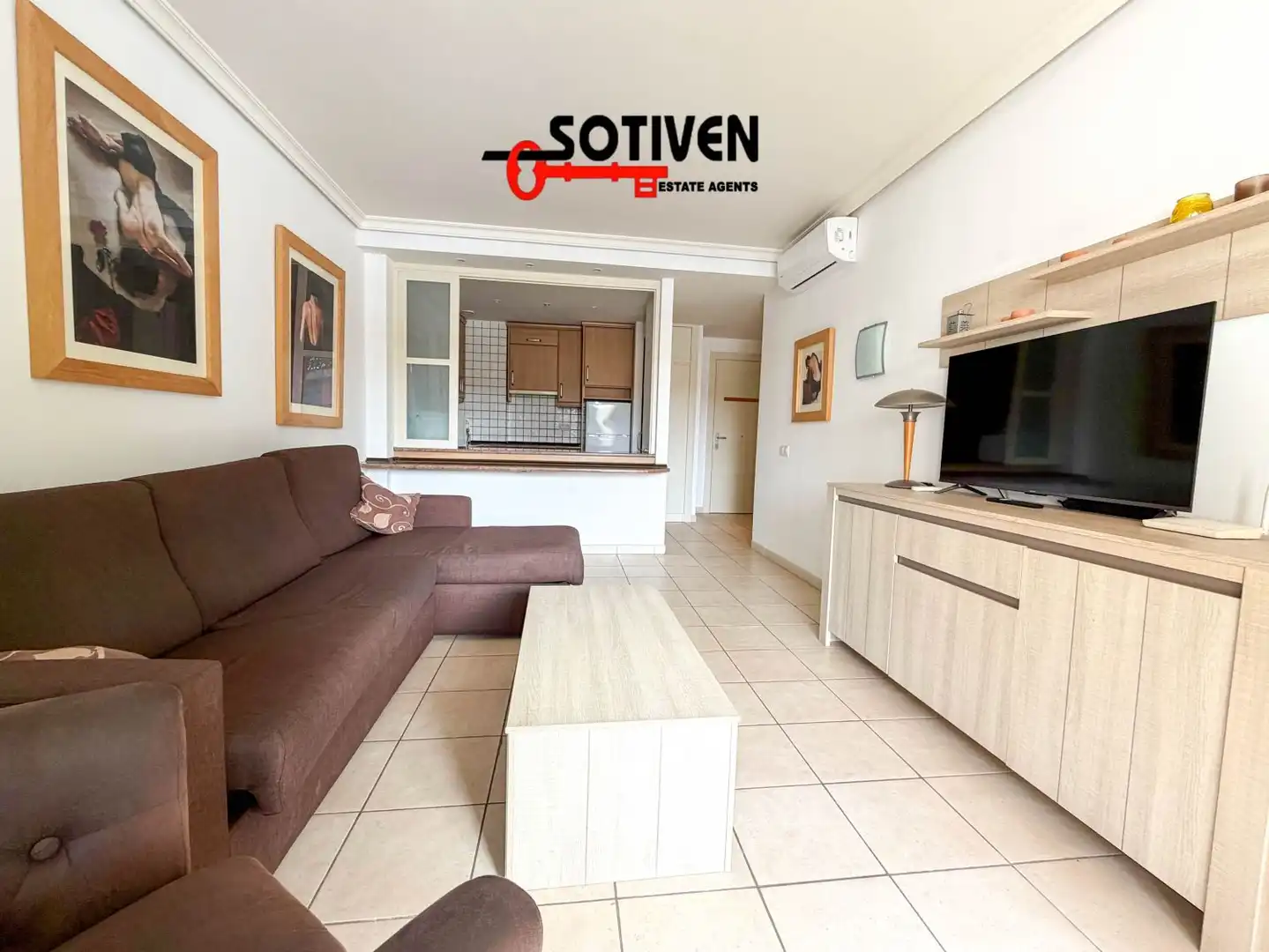 Sala de estar de Apartamento de alquiler en Santiago del Teide con Terraza y Piscina comunitaria