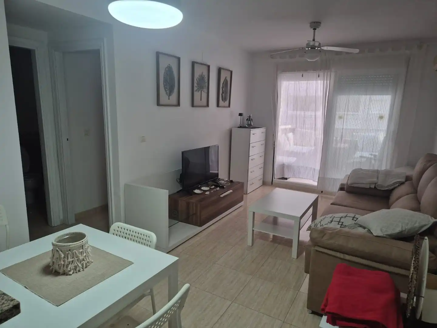 Apartment with pool for sale in Avenida Central 10, imagen 2