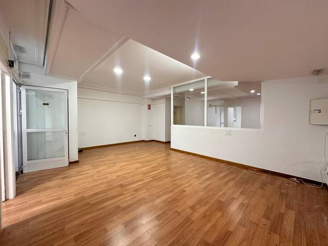 Local comercial en Alquiler en Centro