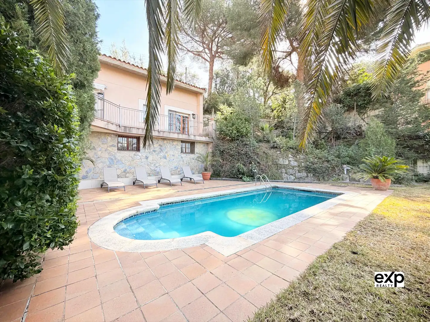 Piscina de Casa o chalet en venta en Mataró con Calefacción, Jardín privado y Terraza