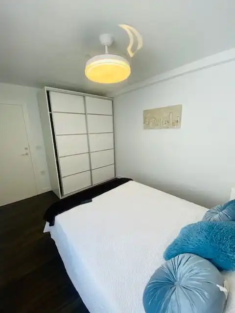 Habitación de Piso de alquiler en Albacete con Aire acondicionado, Calefacción y Amueblado