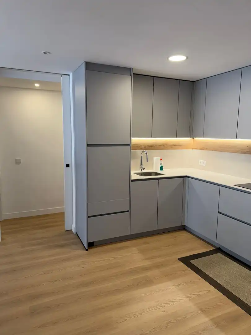 Küche von Wohnung zur Miete in Centre