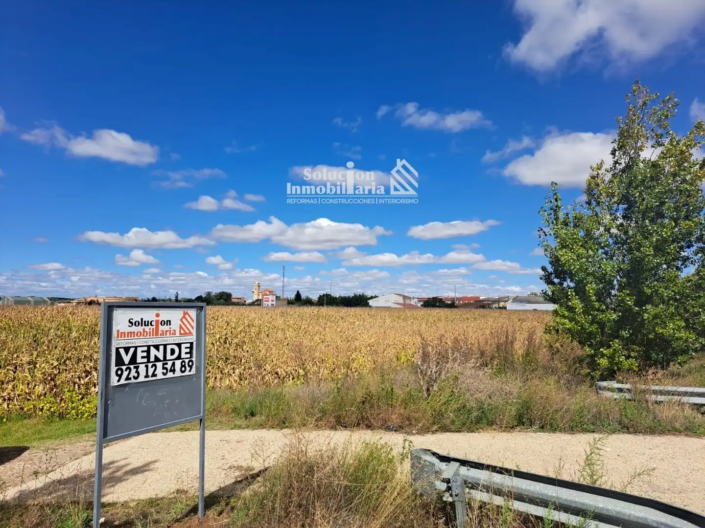 Land for sale in Encinas de Abajo