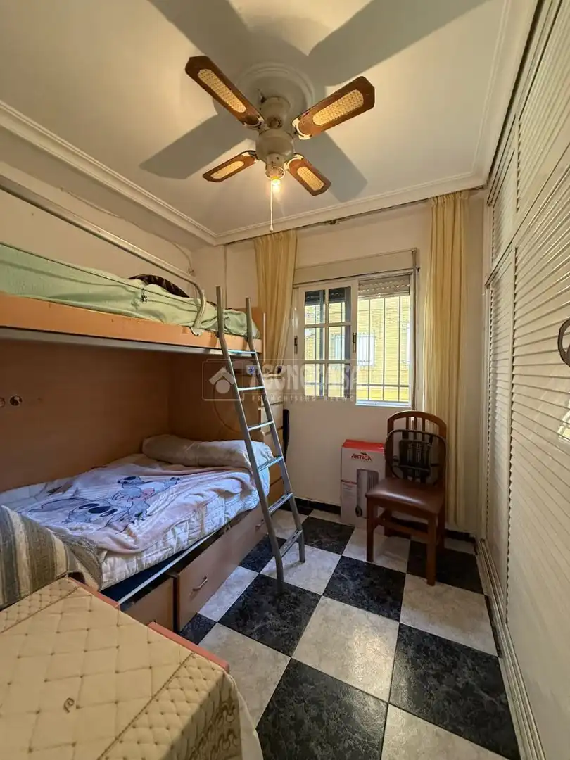 Habitación de Piso en venta en Camas con Aire acondicionado