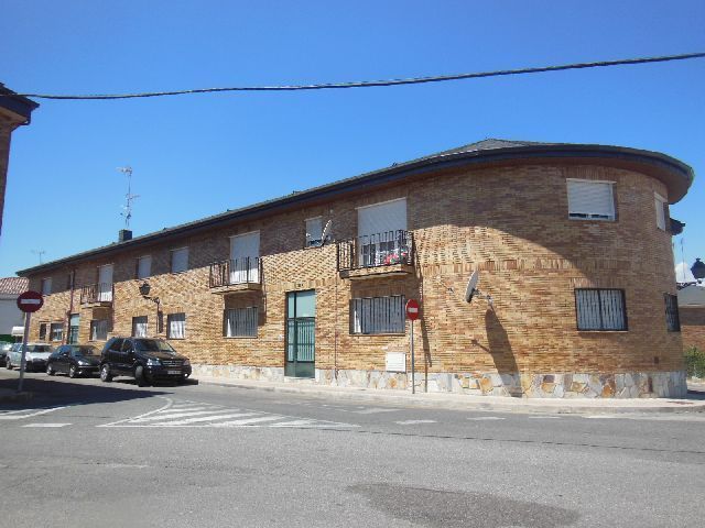 Exterior view of Garage for sale in Colmenarejo