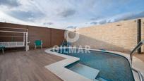 Piscina de Casa adosada en venda en  Madrid Capital amb Jardí privat i Piscina