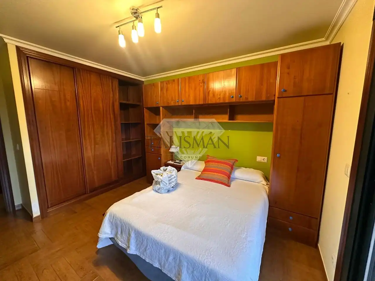Bedroom of Houses for sale in Marín  with Heating, Private garden and Parquet flooring