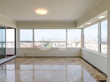 Apartment with pool for sale in Passeig Passeig del Taulat