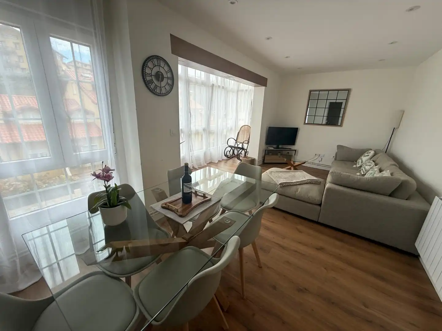 Sala de estar de Piso de alquiler en Comillas (Cantabria) con Calefacción, Terraza y Amueblado