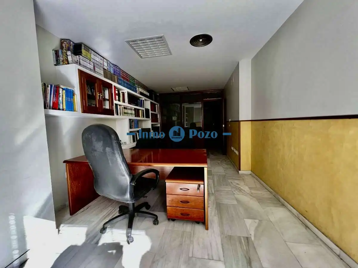 Ufficio con ascensore in affitto a Almendralejo, imagen 4