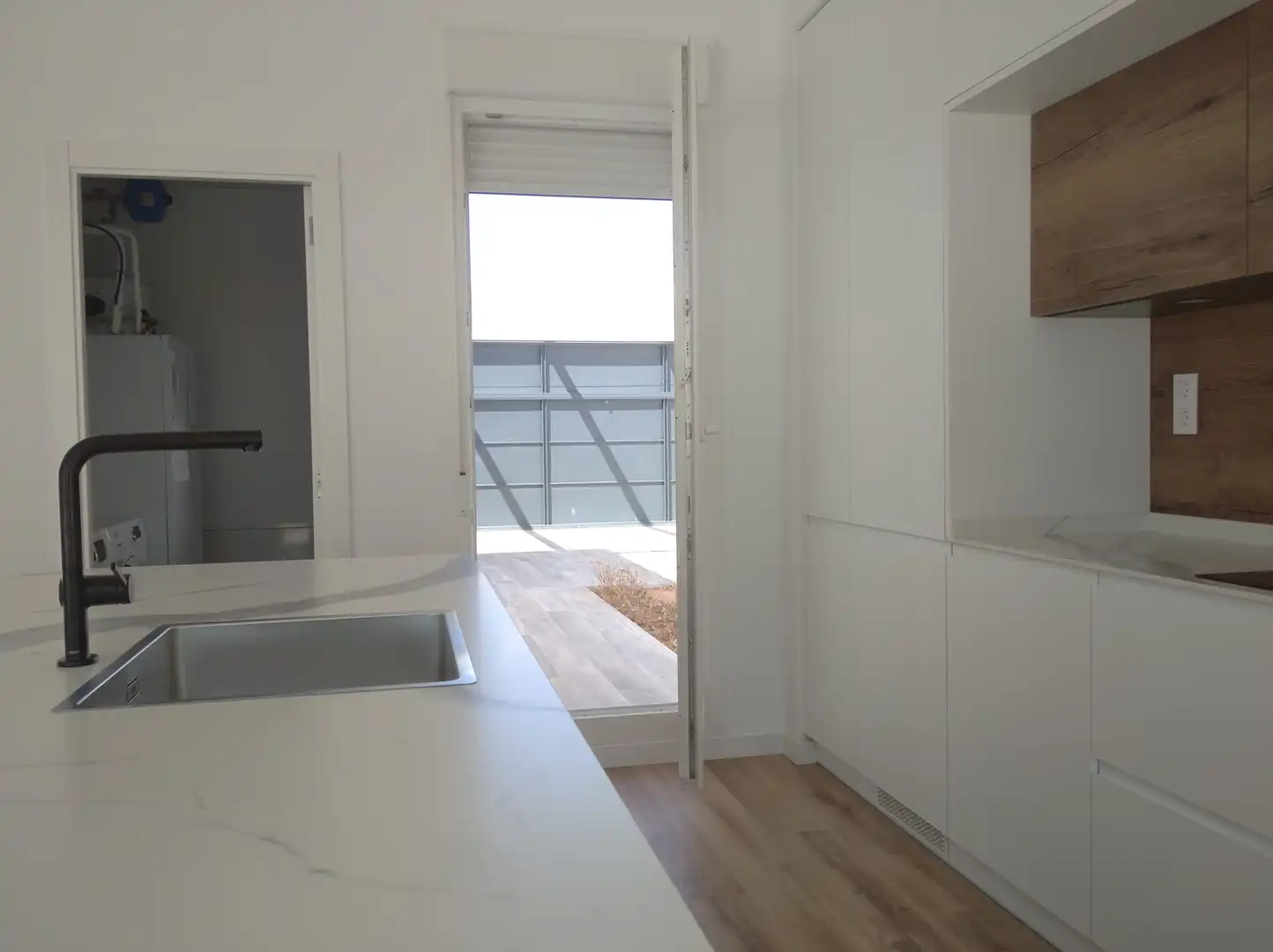 Cocina de Casa o chalet en venta en Zaragoza con Aire acondicionado, Jardín privado y Terraza