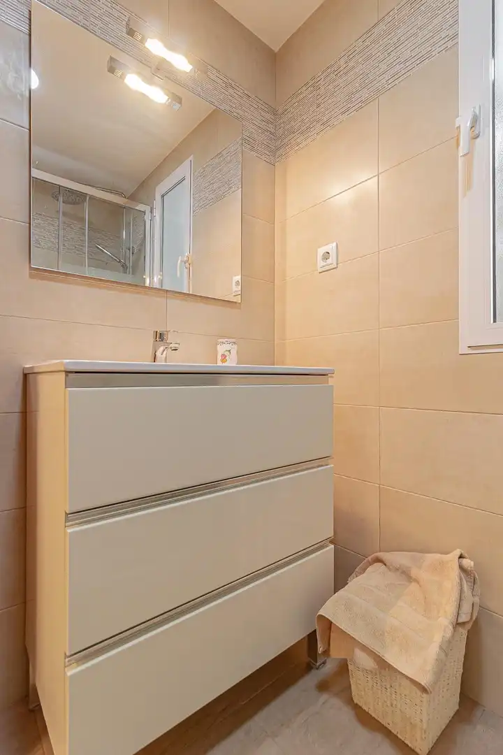 Baño de Piso en venta en Cartagena con Aire acondicionado y Balcón