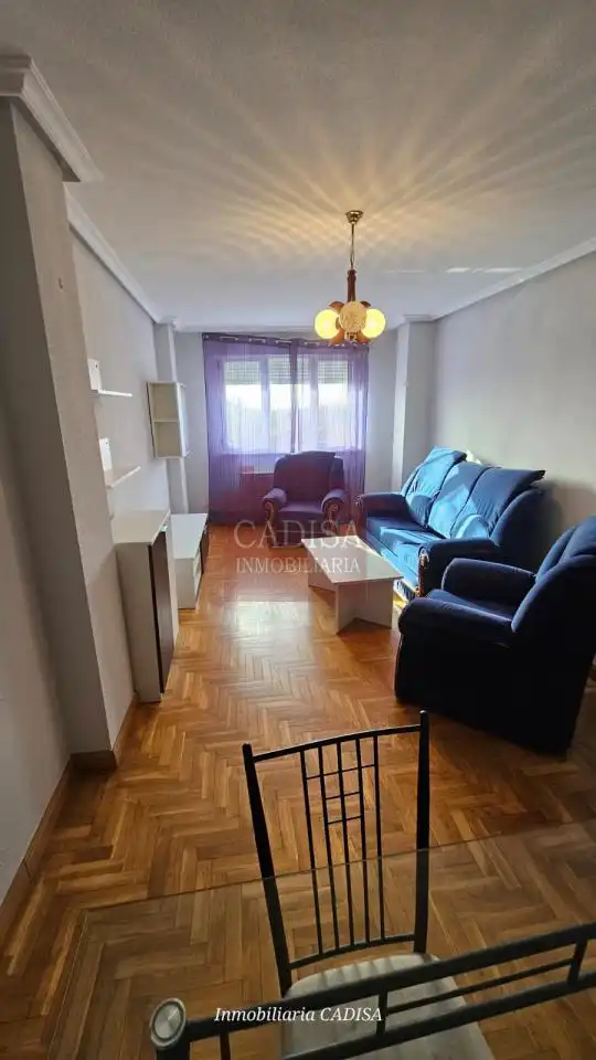 Sala d'estar de Pis en venda en Villares de la Reina amb Calefacció i Moblat