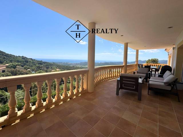 Casa-chalet en Alquiler en Urbanitzacions